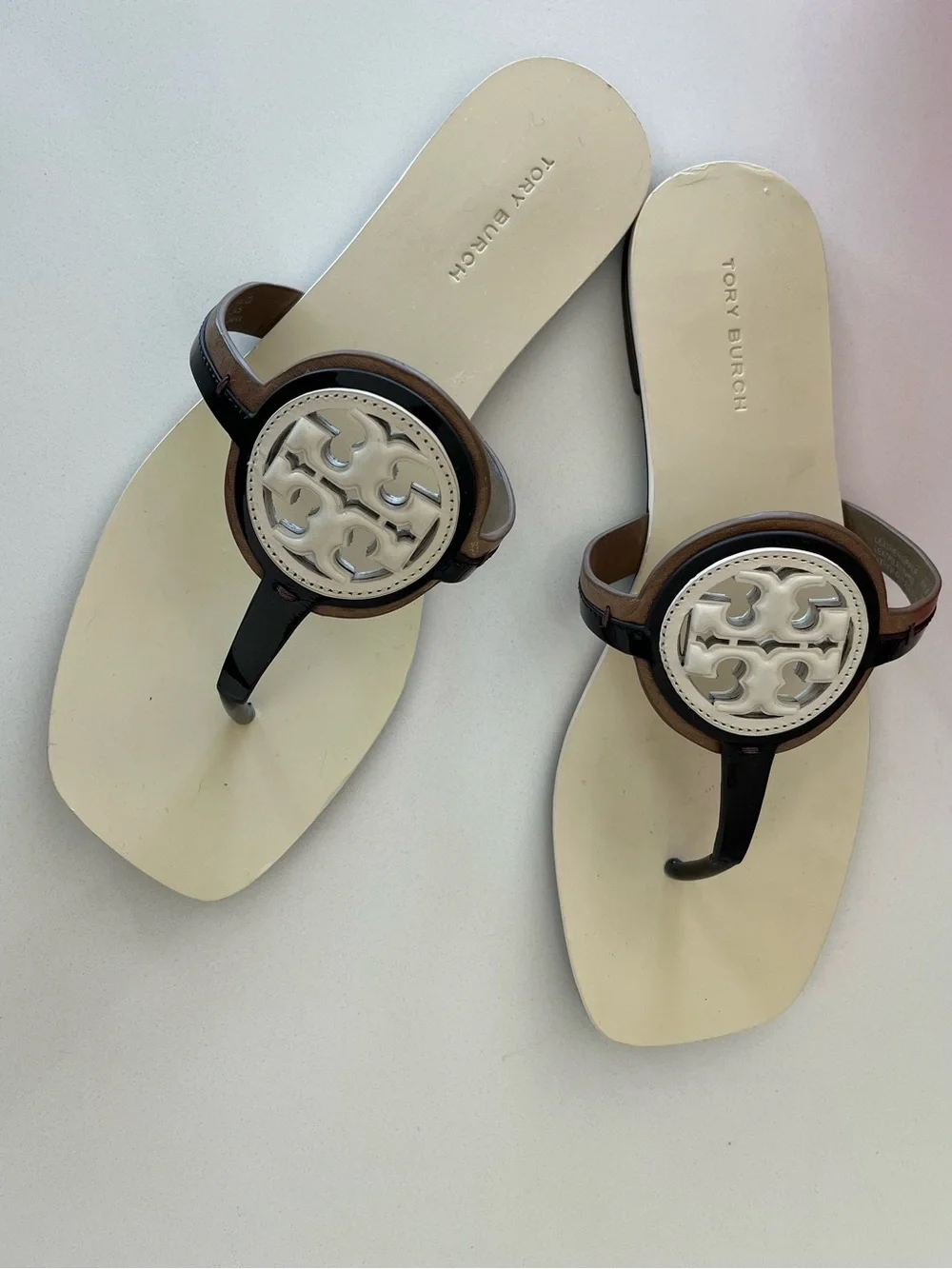 Tory Burch Bombe Signature Double- T logo Miller Sandal